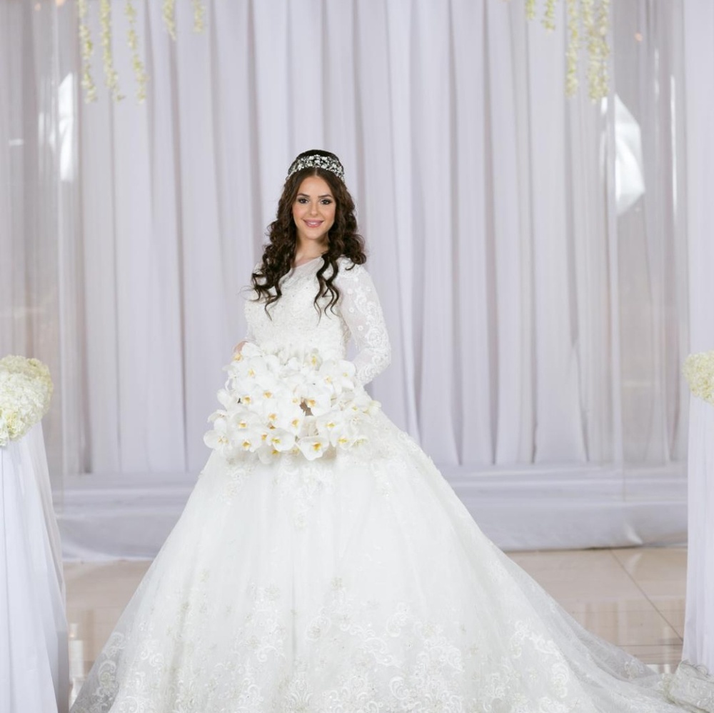 Wedding gown
